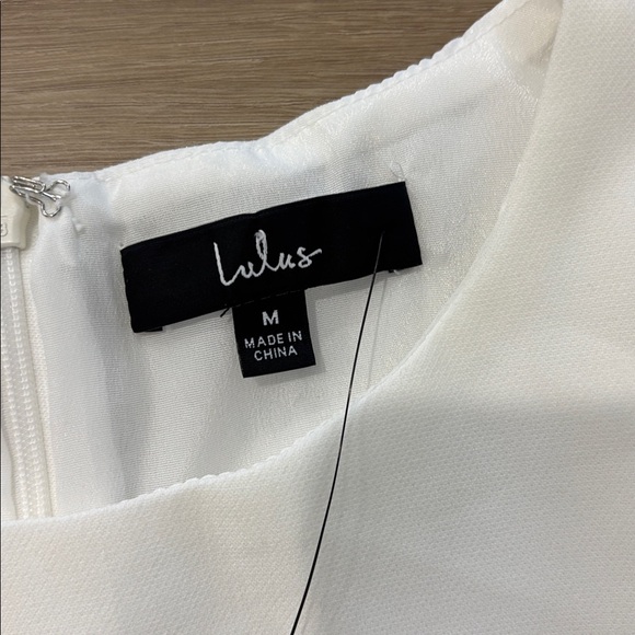 Lulus Dinah White One-Shoulder Dress size medium new with tags - Picture 9 of 9